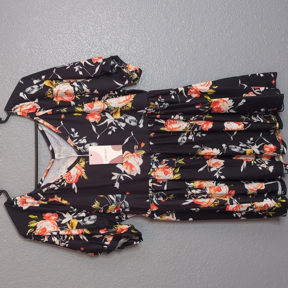 Egretlac Floral Blouse NWT
